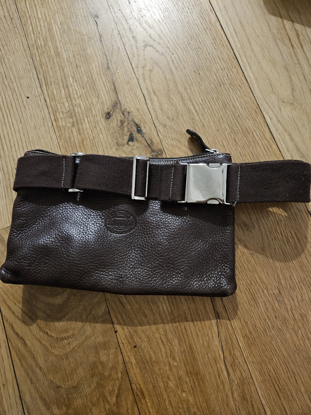 Roots Leather Waist Pouch Belt Bag - Brown - Picture 2 of 2